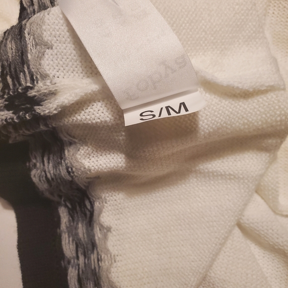 NWT Sweater Dress - Picture 4 of 5